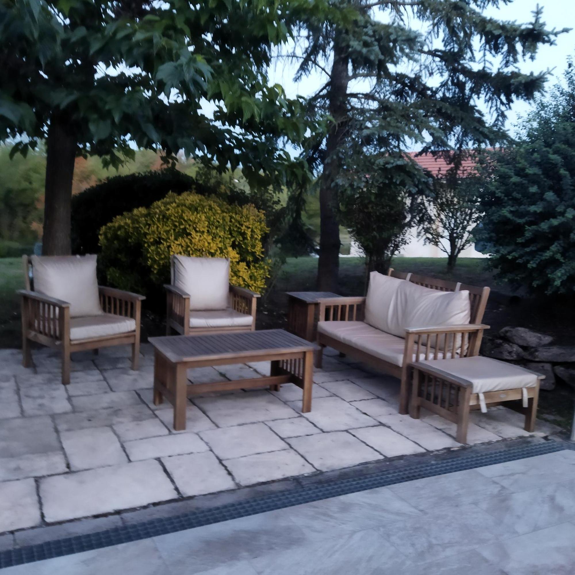 Chambre Dans Un Ecrin De Verdure Dommartin (Rhone) Exterior foto