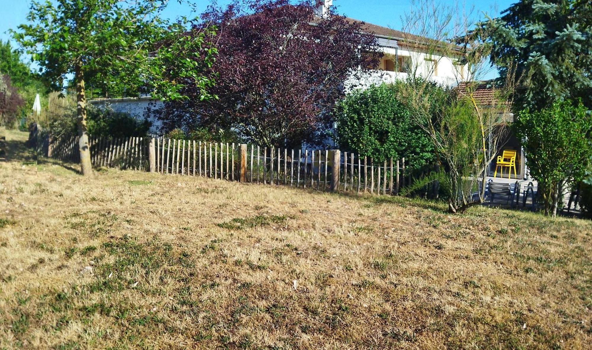 Chambre Dans Un Ecrin De Verdure Dommartin (Rhone) Exterior foto